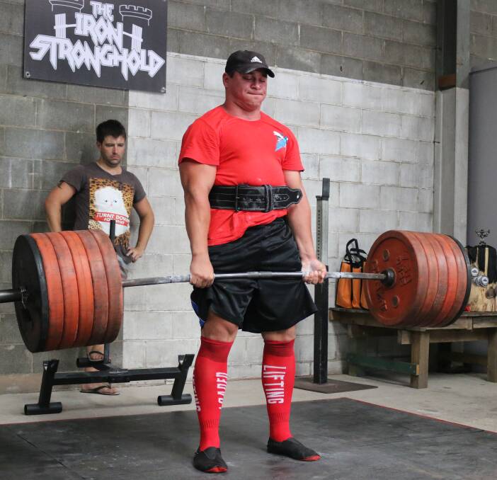 SHOW OF STRENGTH: Denys Kosminsky hoists 290 kilograms in his first deadlift attempt during a powerlifting competition on Saturday. 