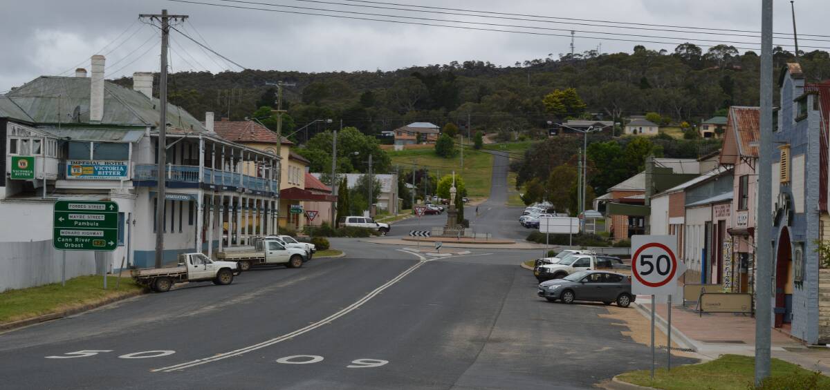 A public meeting was held to discuss proposed main street concept plans for Bombala.