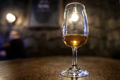 Whisky & Alement Photo: Luis Ascui