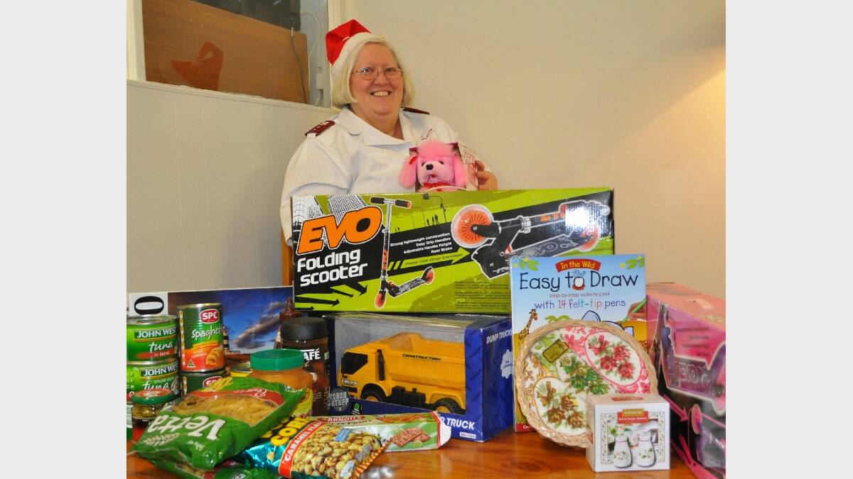 COOMA: Cooma’s Salvation Army Captain Louise Nicholson is encouraging local residents to help bring some happiness to those in need this Christmas season by donating to the Salvation Army food and toy drive. 