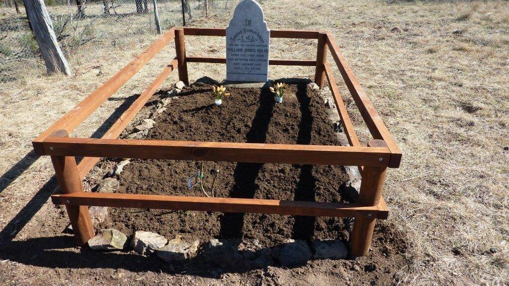 Grave renewed for centenary