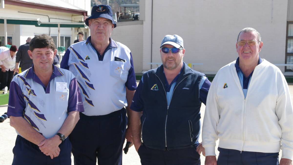 
Kyle Richardson, Russell Yelds, Greg Griggs and Barry Crouch played in the the final of the Major/Minor Pairs. 
