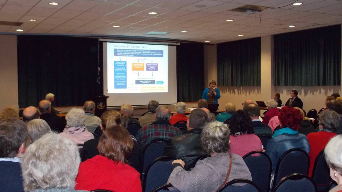 Council GM, Ngaire McCrindle took the recent public meeting through the Fit for the Future process. 