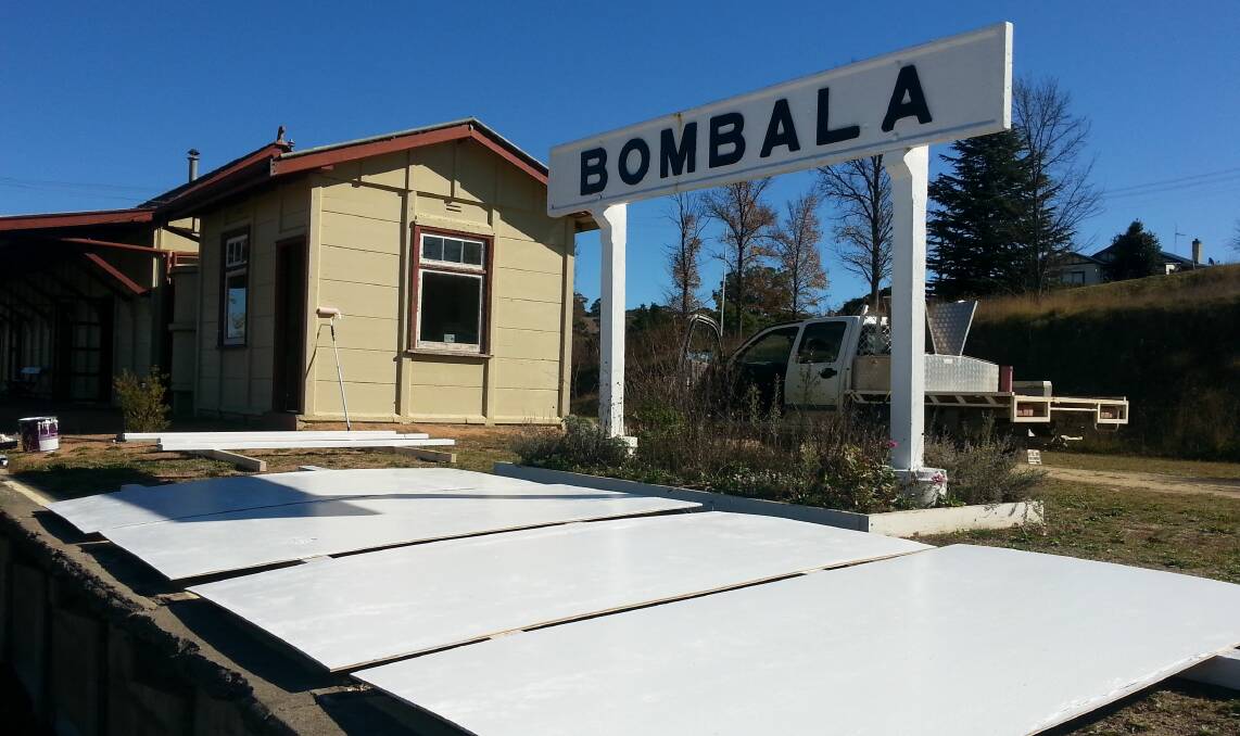 
The Friends of the Bombala Railway painted the new wall panels for the meat wagon on display at the old station on Sunday. 