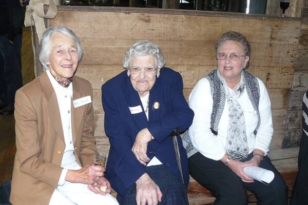 Ann Maslin with the event’s oldest guest, Sophie Remington (92) and her daughter, Helen Hines. 