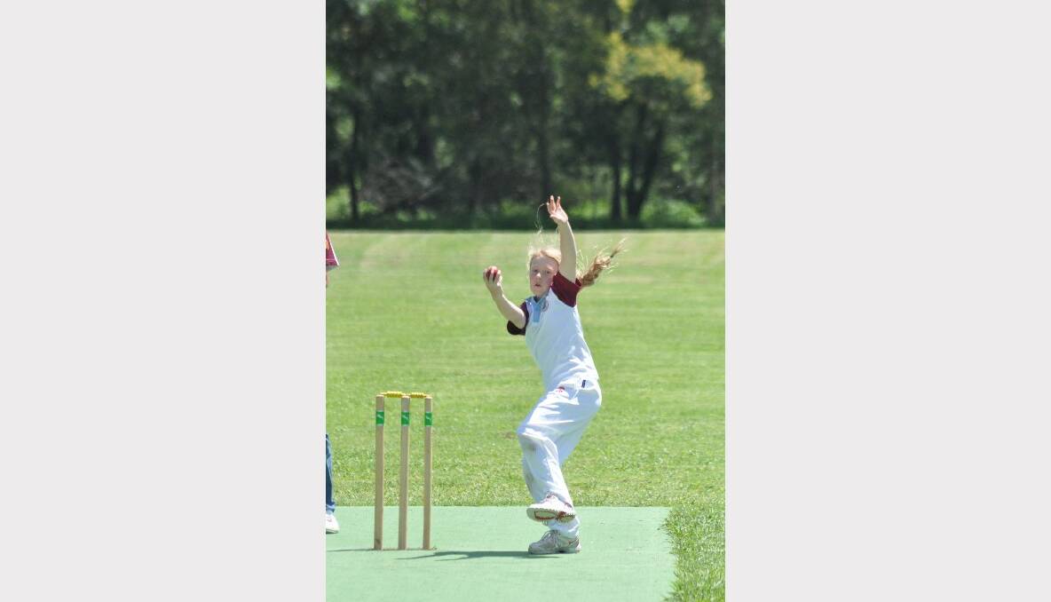 NOWRA: : North   Nowra-Cambewarra under 12 Maroons   bowler Sophie Emery picked up 1/3 from   her two overs during her side’s narrow   win over the North’s Blues. Photo:   PATRICK FAHY