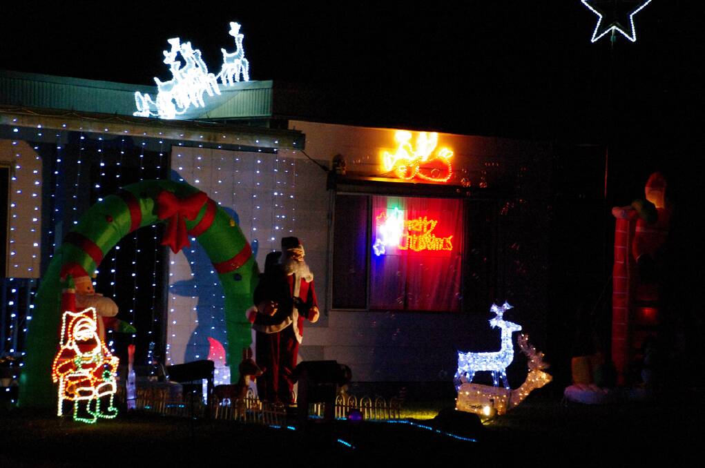 The winning Jones’s residence in Forbes Street boasts everything from a moving Santa to a bubble blower and cheerful Christmas carols. 