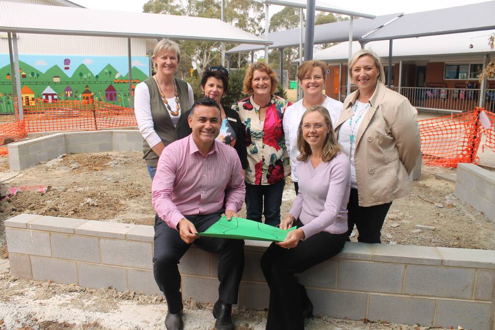 Bungendore Public School P&C members go over their favourite project with the Member of Monaro, John Barilaro. 