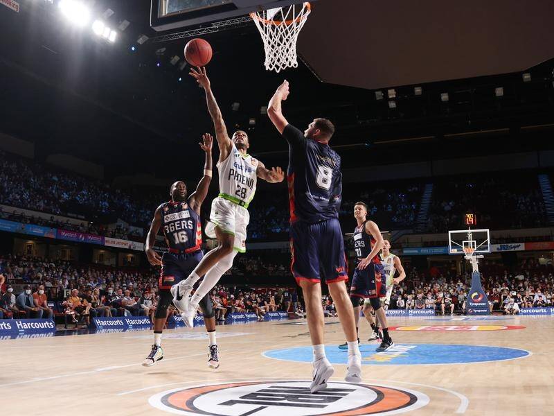 Keifer Sykes (No.28) was in devastating form for the Phoenix as they beat the 36ers 89-83.
