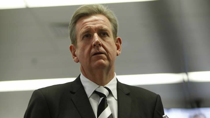 Taxi surcharges halved: Barry O'Farrell. Photo: AFR