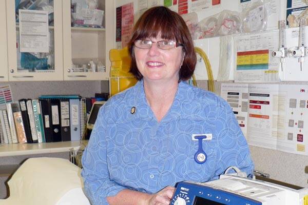 Sharyn Massey joins two other Bombala nurses who have now completed a First Line Emergency Care Course.