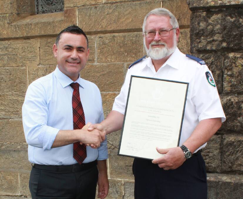 MP John Barilaro presented Vernon Dunning with a Commissioner’s Commendation for Service Award for 30 years of dedication to the RFS. 